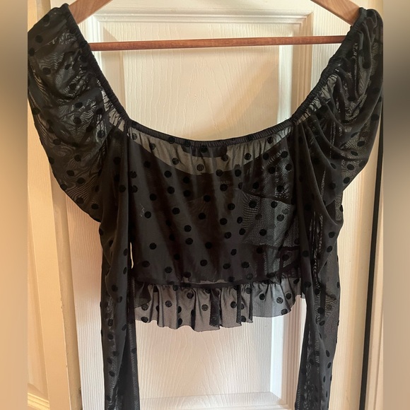 Pretty Little Things Sheer Black Polka Dot Crop Top - size 2 - Picture 2 of 4